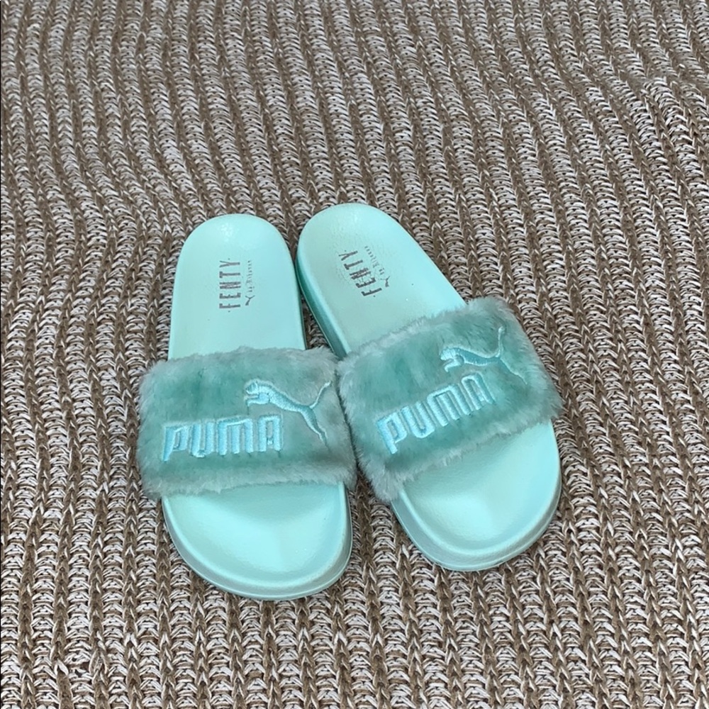 Puma Slippers - Picture 1 of 1